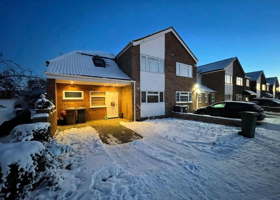 4 bed property to rent in Plumpton Close, Luton LU2 Zoopla