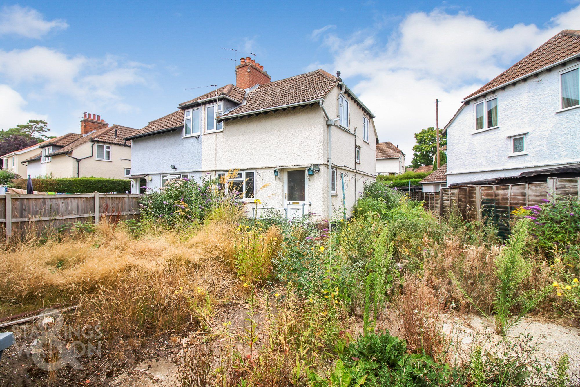 3 bed semidetached house for sale in Primrose Crescent, Thorpe St