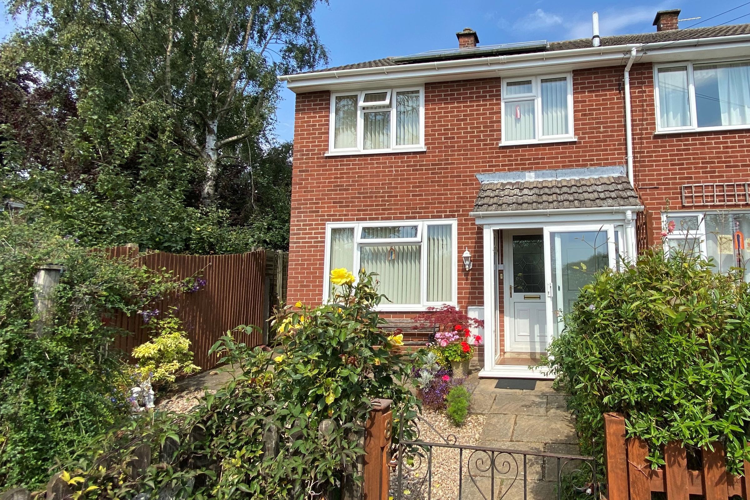 3 bed end terrace house for sale in Chapel Close, Ab Kettleby, Melton