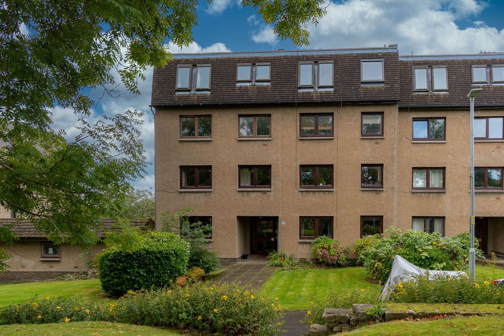 3 bed flat to rent in Grandtully Drive, Kelvindale, Glasgow G12 Zoopla