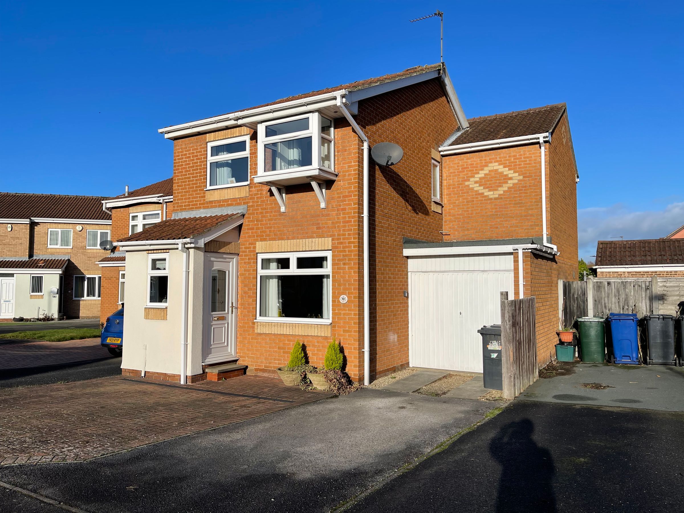 3 bed detached house for sale in Meadow Croft, Edenthorpe, Doncaster