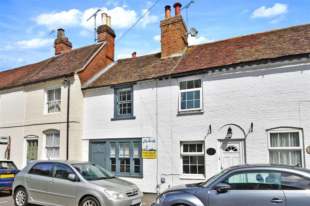 2 bed terraced house for sale in Eyhorne Street, Hollingbourne
