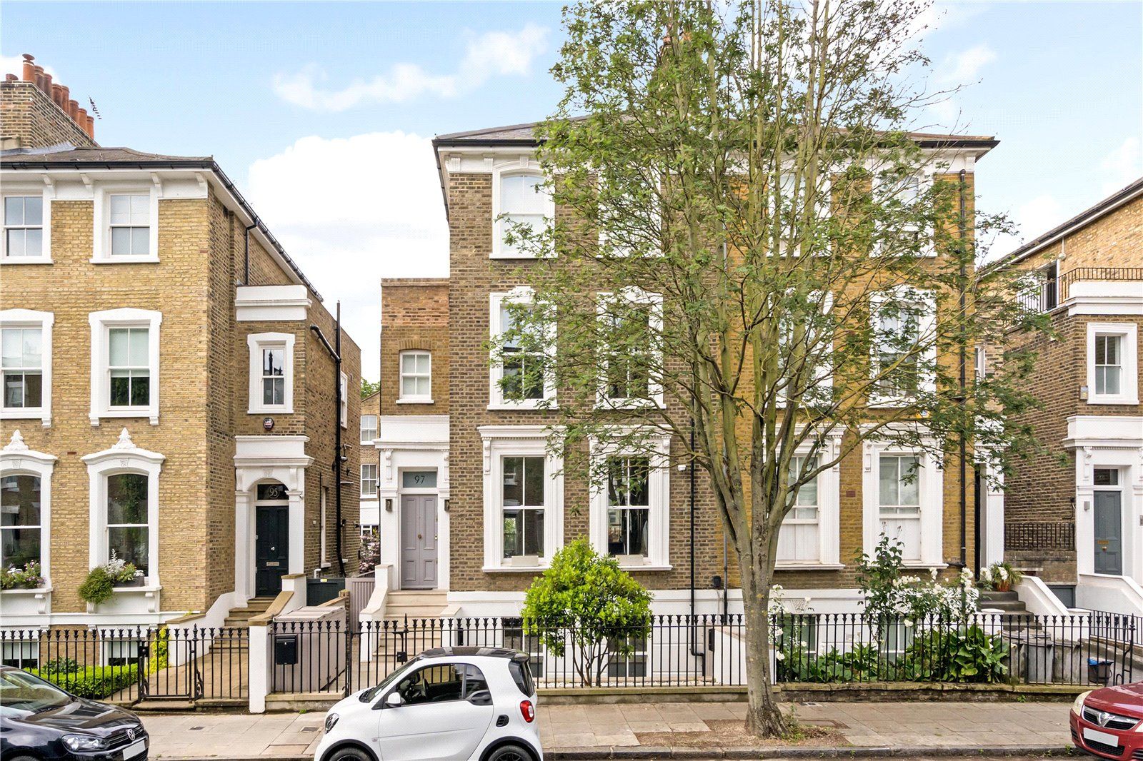 4 bed semidetached house for sale in Englefield Road, Islington