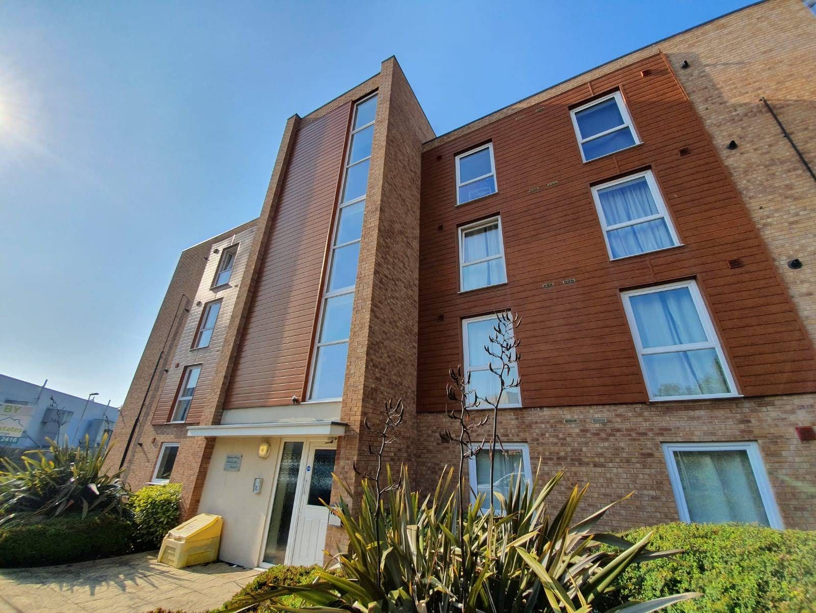 Pavilion Close, Freemans Common, Leicester LE2  