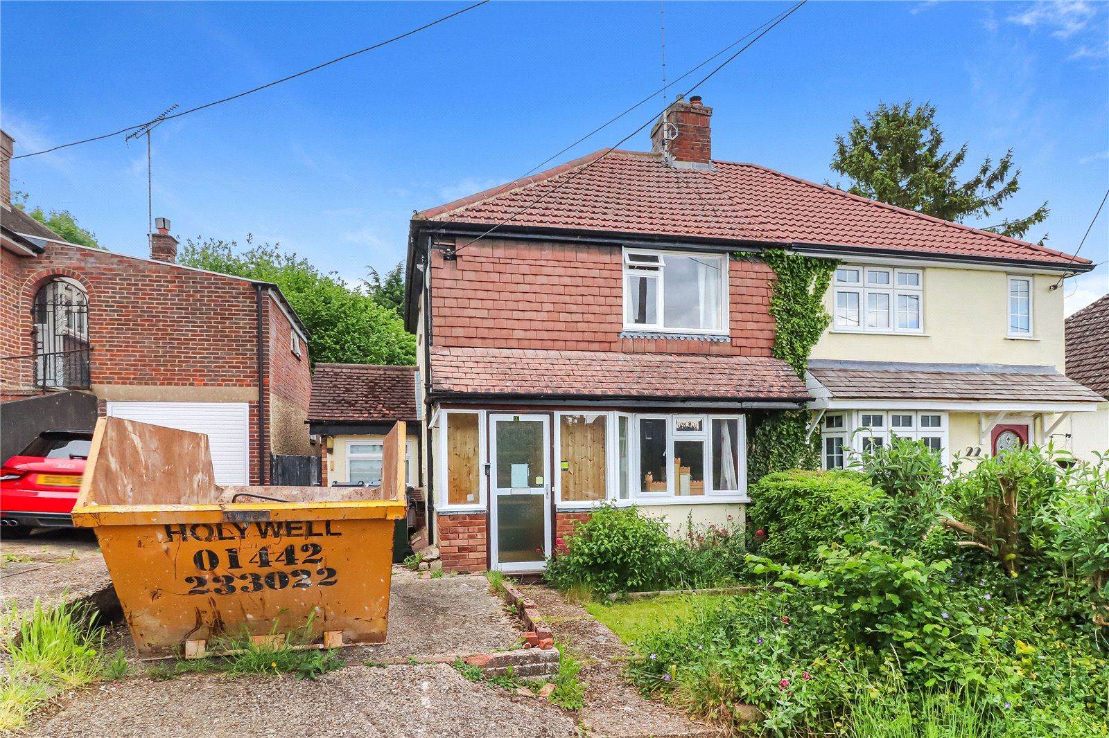 3 bed semidetached house for sale in Vale Rise, Chesham
