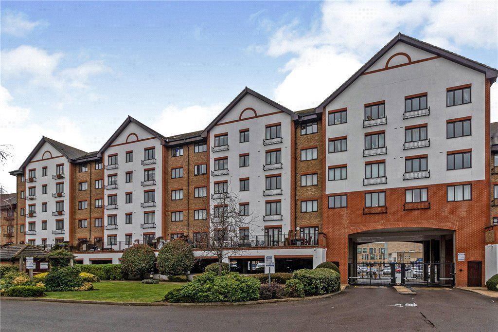 2 bed flat for sale in Regents Court, Sopwith Way, Kingston Upon Thames