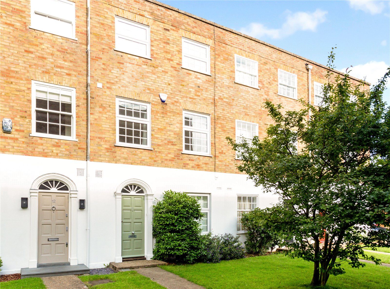 Egliston Mews, Putney, London SW15  