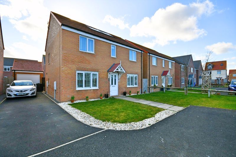 5 bed detached house for sale in Alnwick Way, Amble, Morpeth NE65 Zoopla