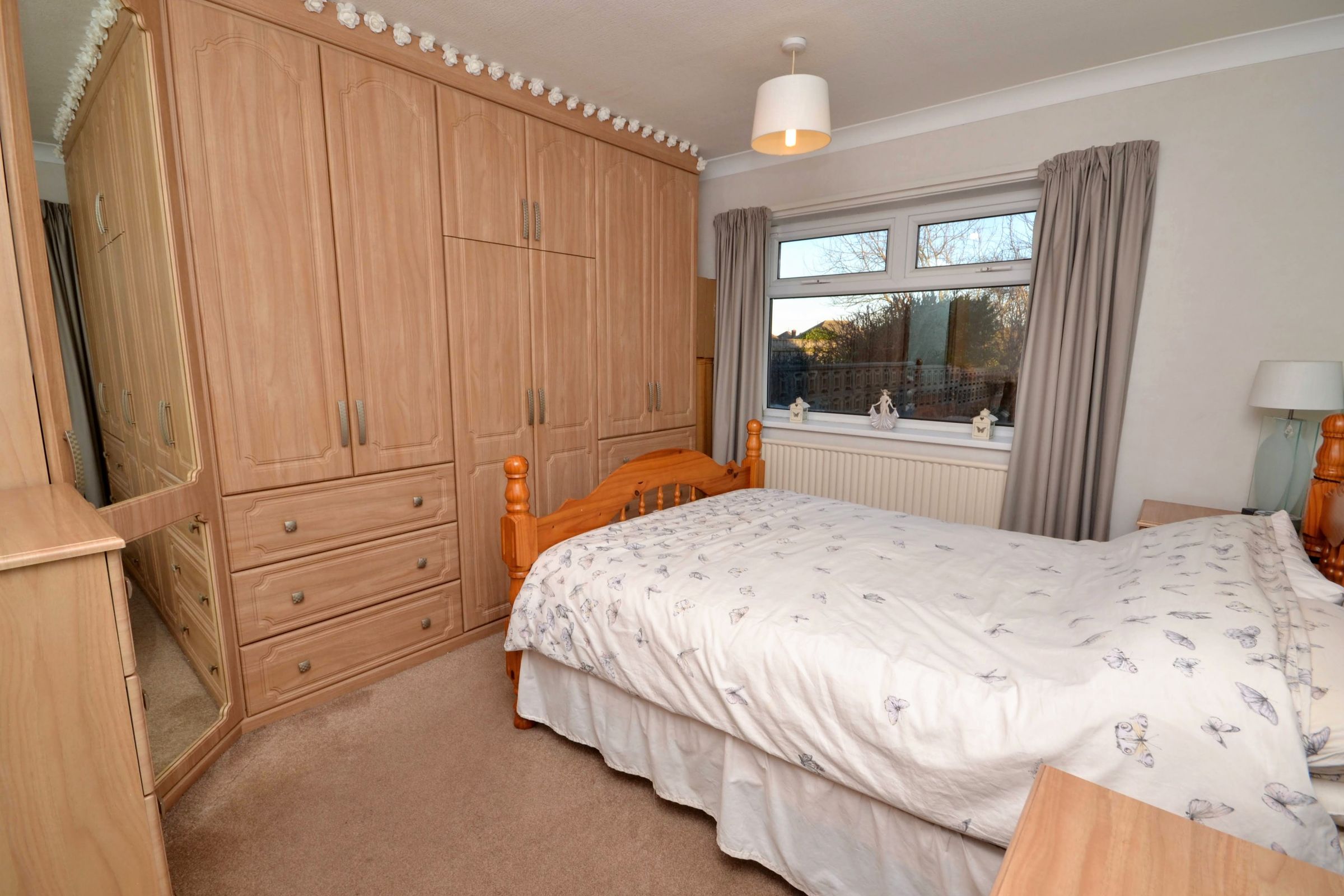 4 bed semidetached bungalow for sale in Terrington Place, Cleethorpes DN35 Zoopla