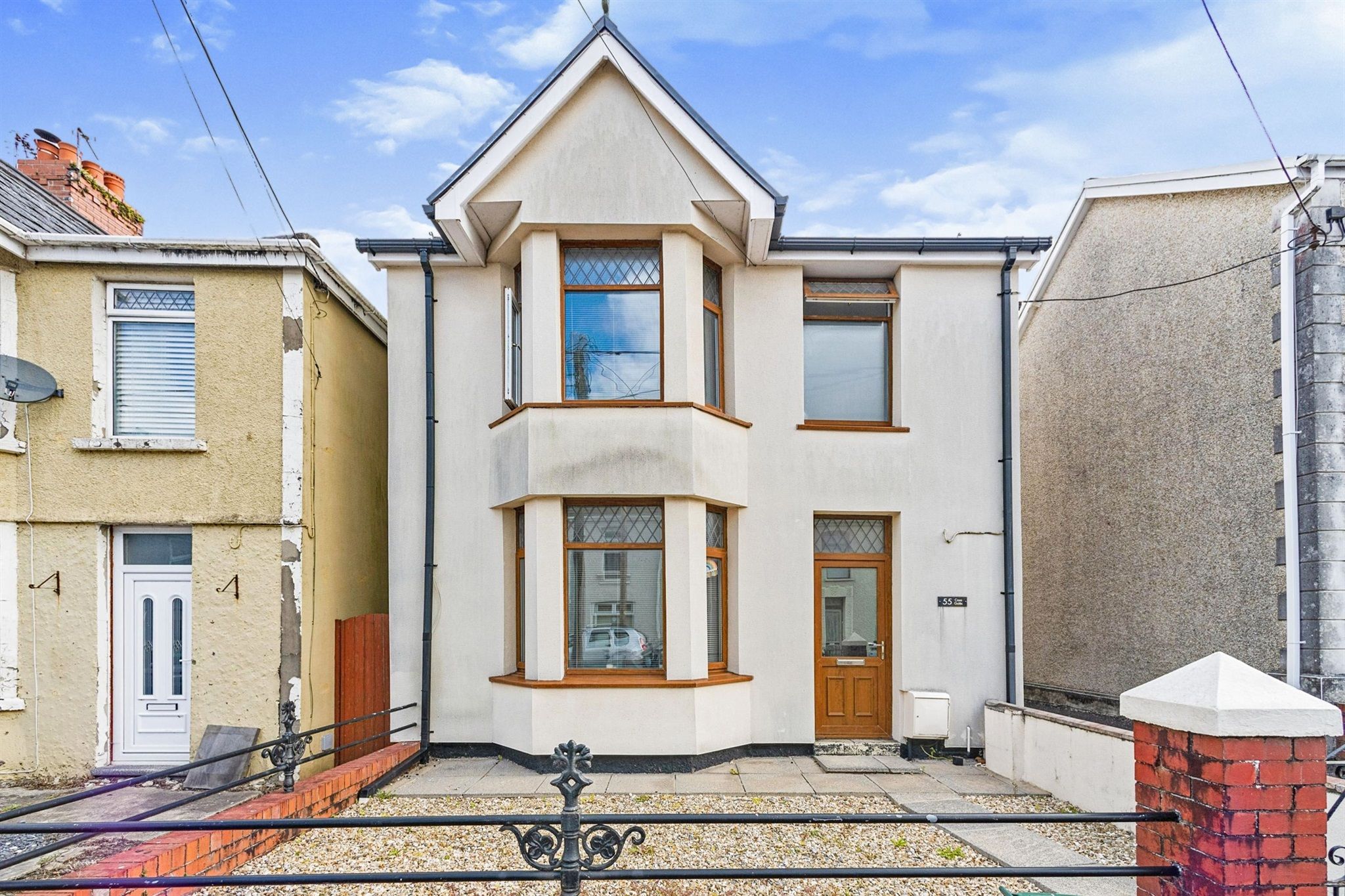 3 bed detached house for sale in Glanyrafon Road, Pontarddulais