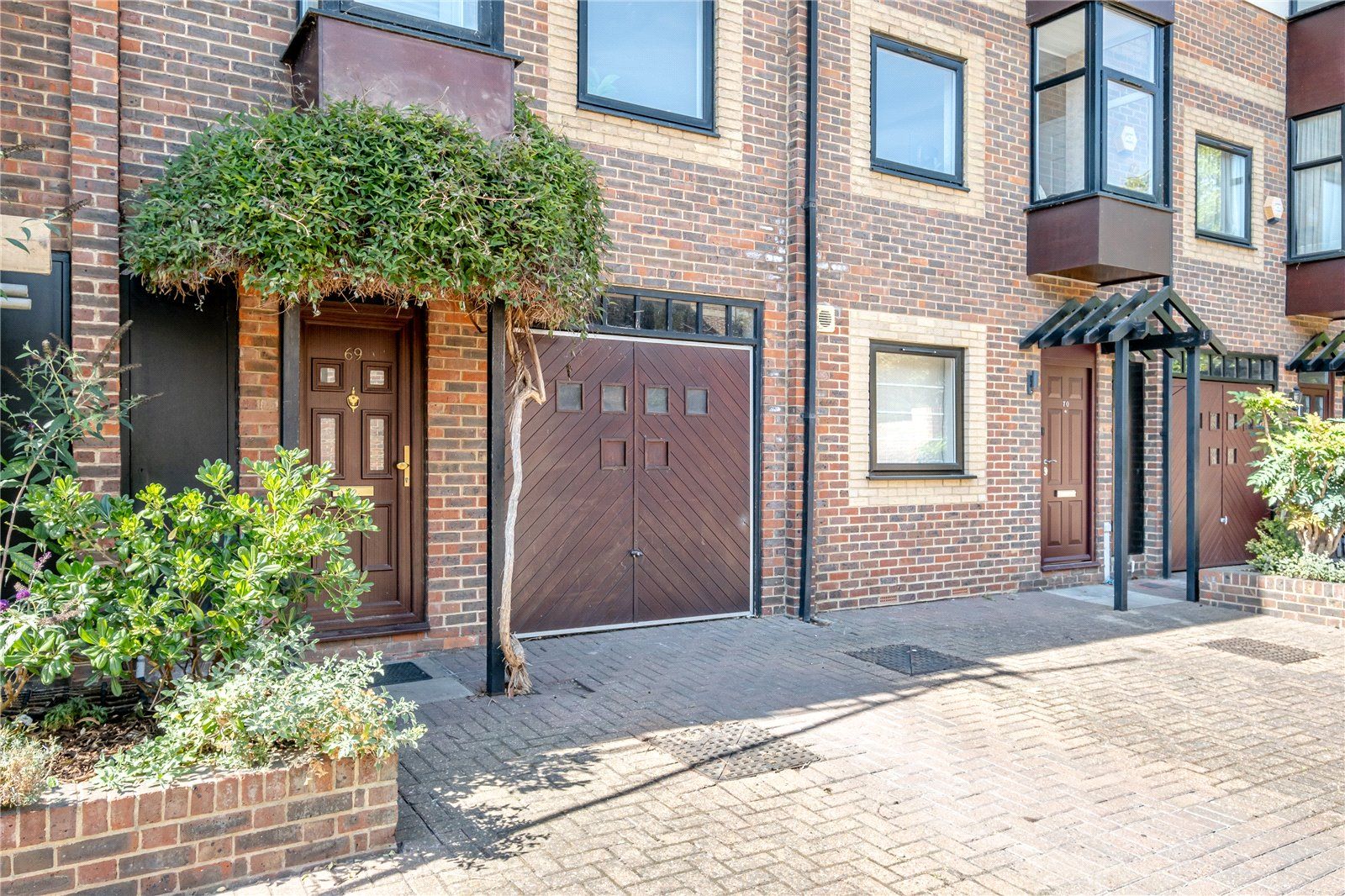 3 bed terraced house for sale in Barnfield Place, London E14 Zoopla