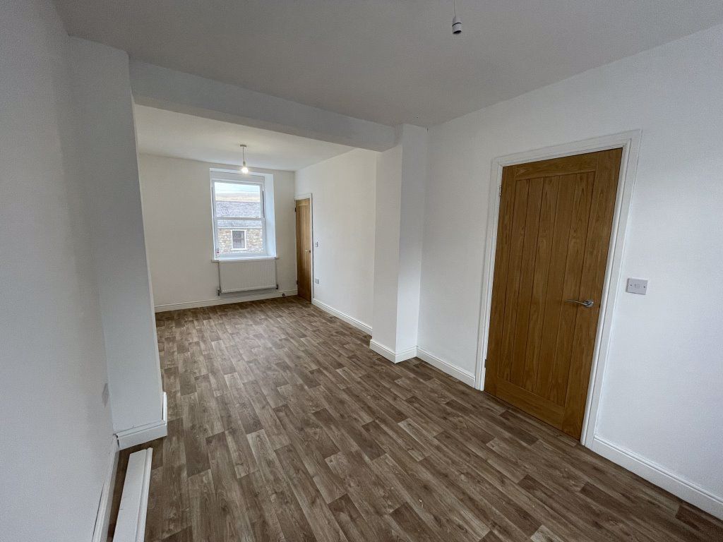 4 bed property to rent in Park St, Lower Brynamman SA18 Zoopla