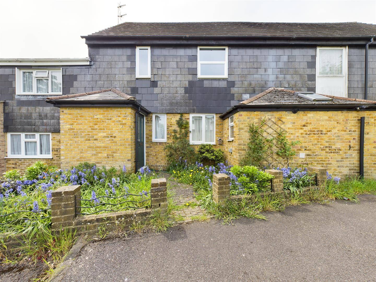 5 bed terraced house for sale in Wrekin Close, Basingstoke RG22 Zoopla