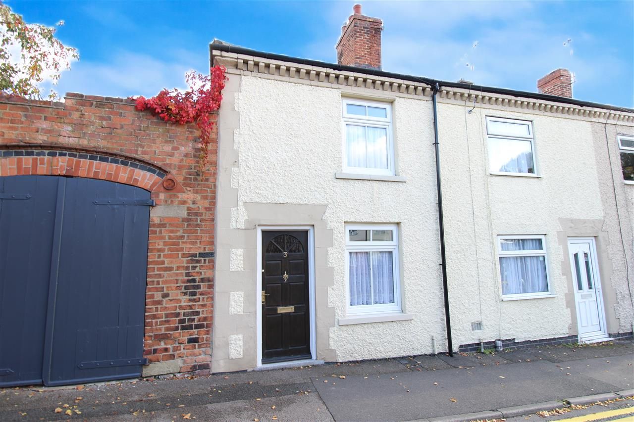 2 bed end terrace house for sale in Chewton Street, Eastwood