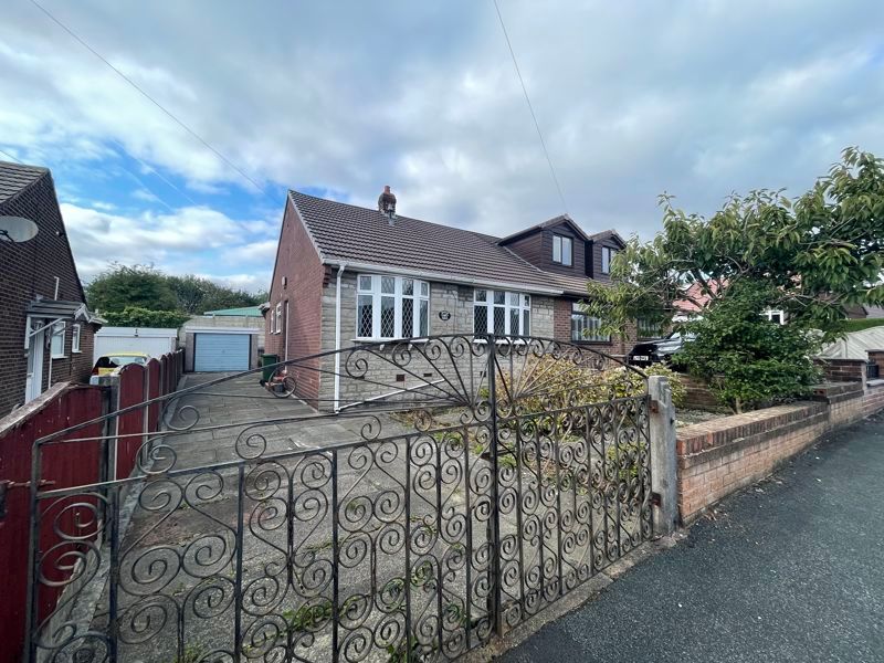 2 bed semidetached bungalow for sale in Shelley Grove, Newton, Hyde