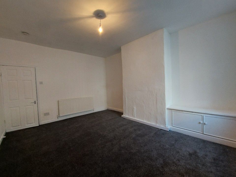 2 bed terraced house to rent in Ford Street, Burnley BB10 Zoopla