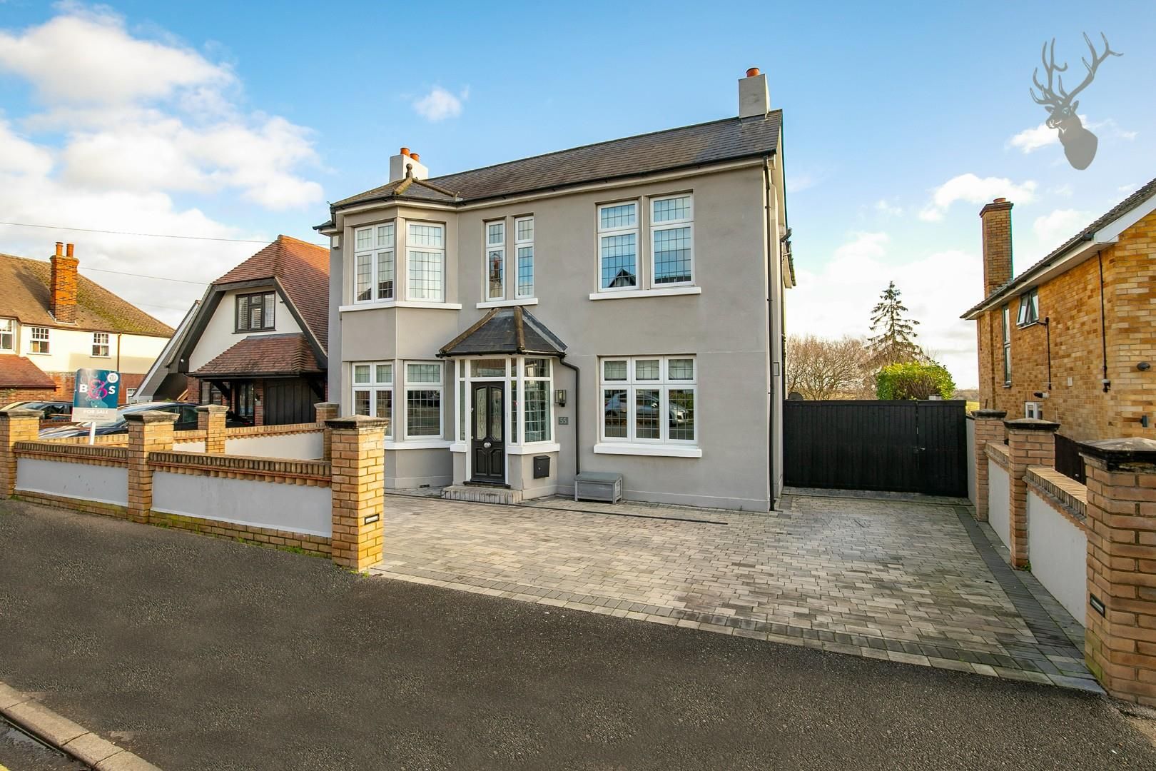 4 bed detached house for sale in Theydon Park Road, Theydon Bois