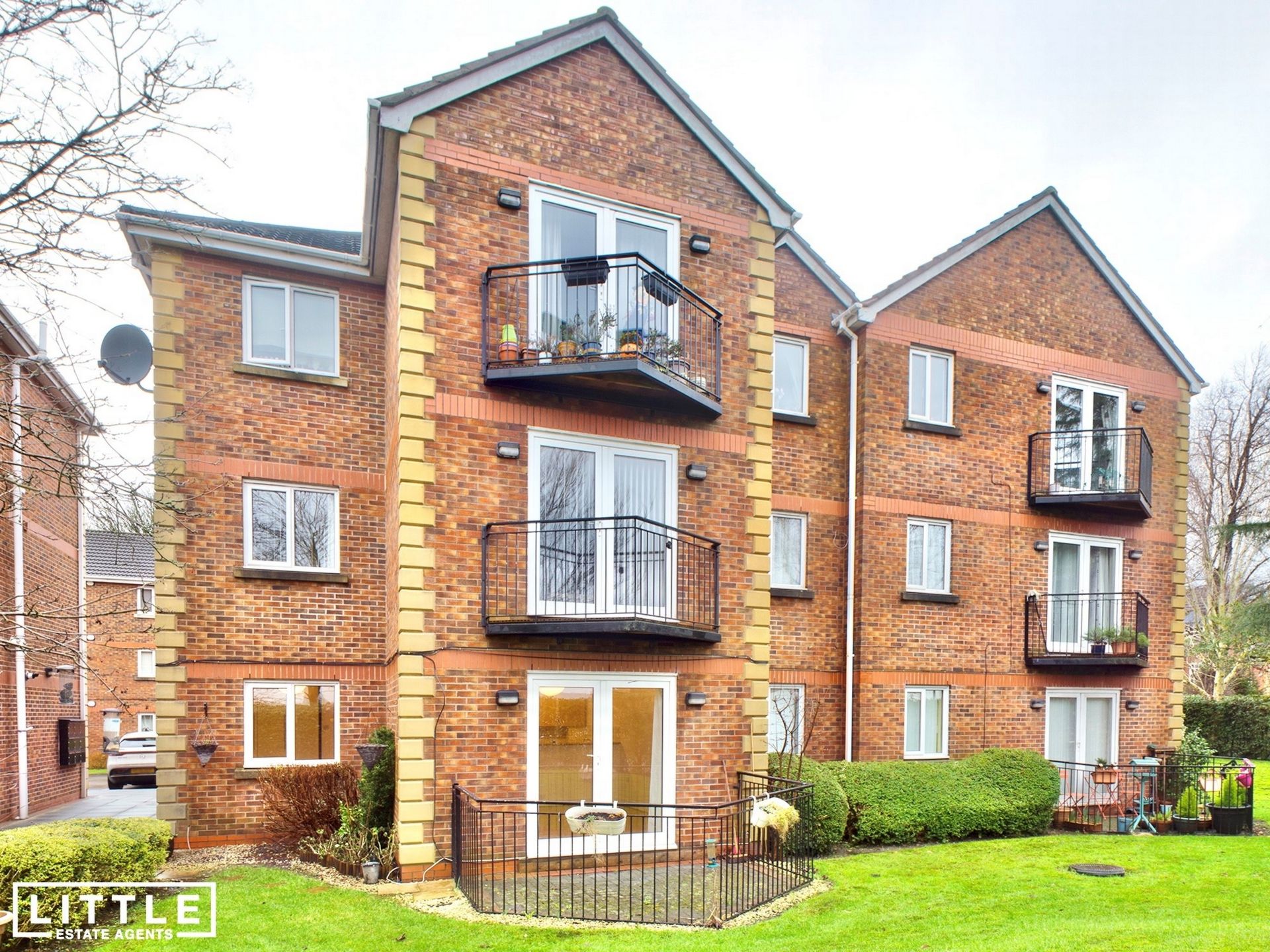2 bed flat for sale in Aigburth Vale, Liverpool L17 Zoopla