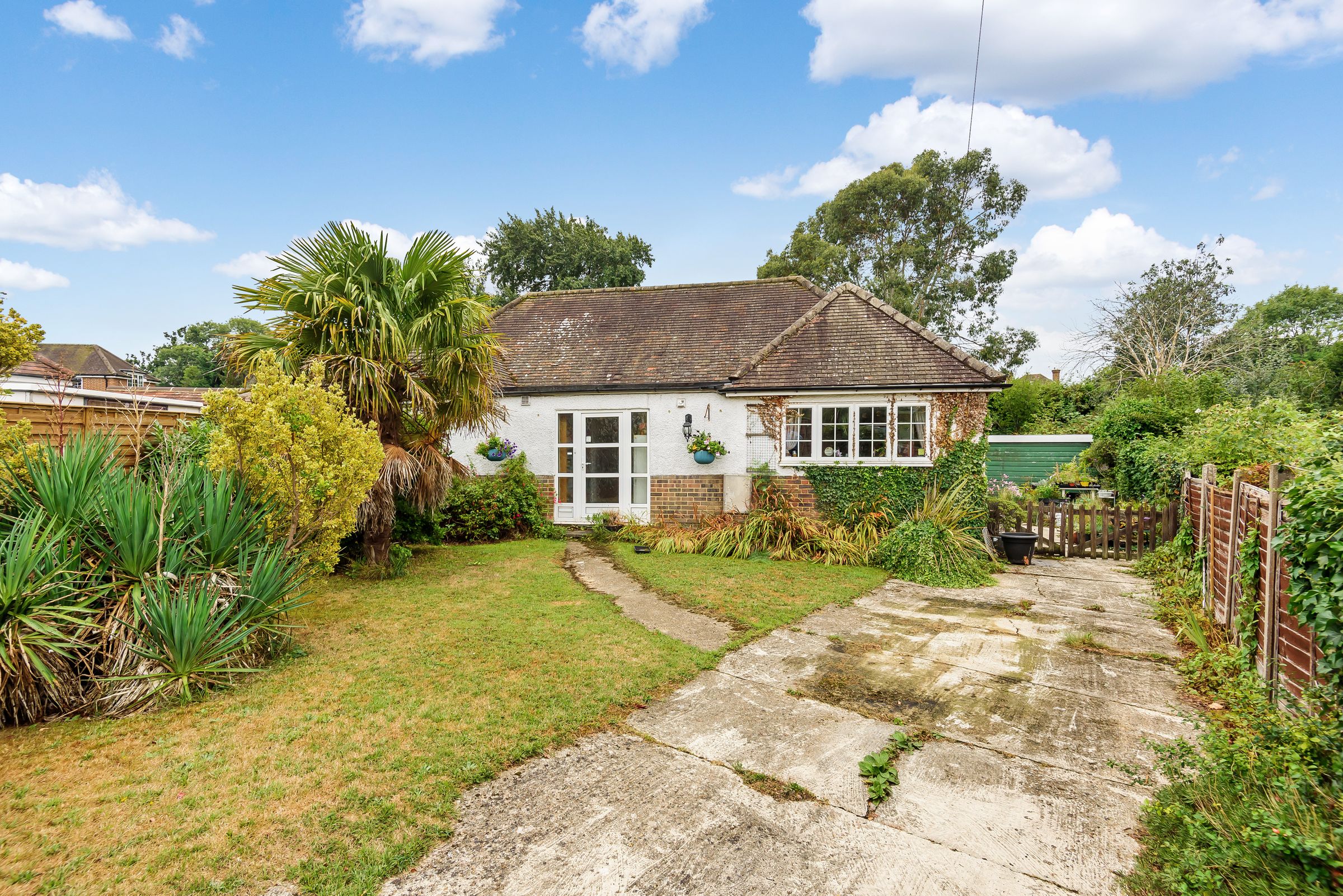 3 bed property for sale in Briar Way, Burpham, Guildford GU4 Zoopla