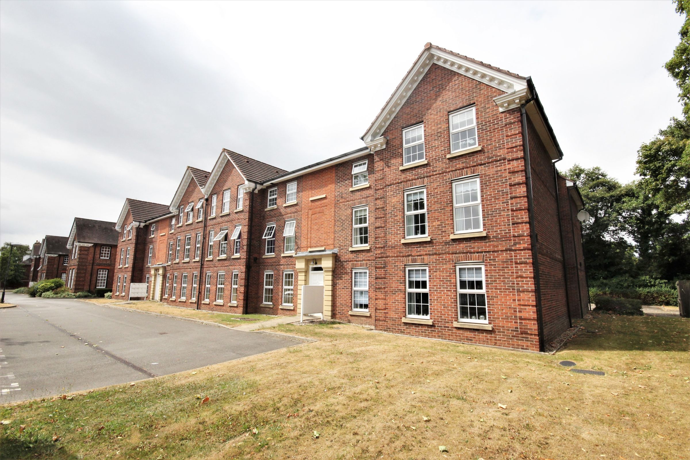 2 bed flat for sale in 892 Hessle High Road, Hull HU4 Zoopla