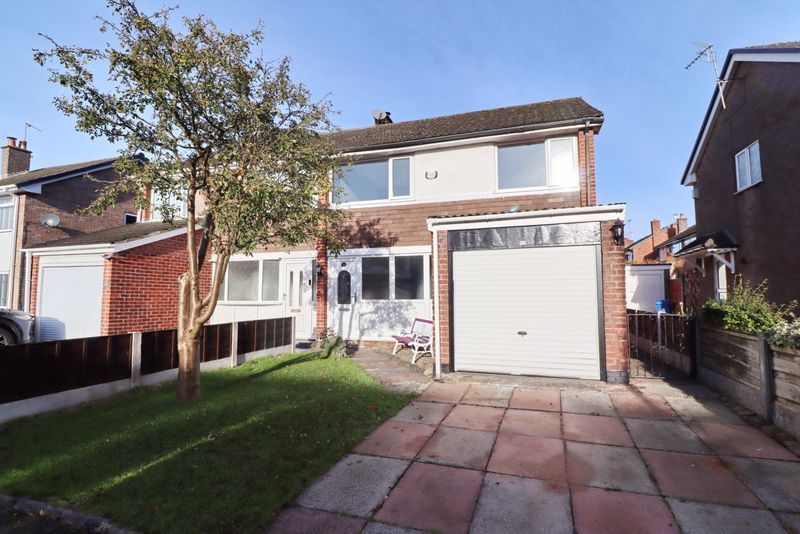 3 bed semidetached house for sale in Dee Road, Worsley, Manchester M29