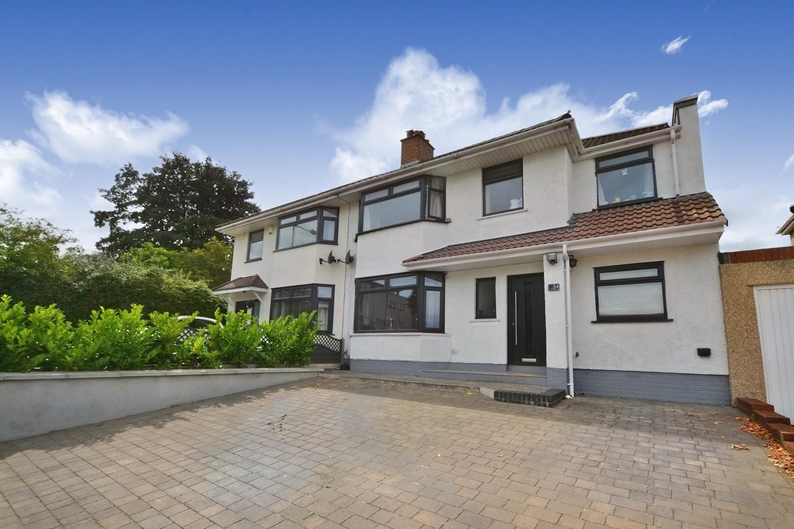 4 bed semidetached house for sale in Church Road,