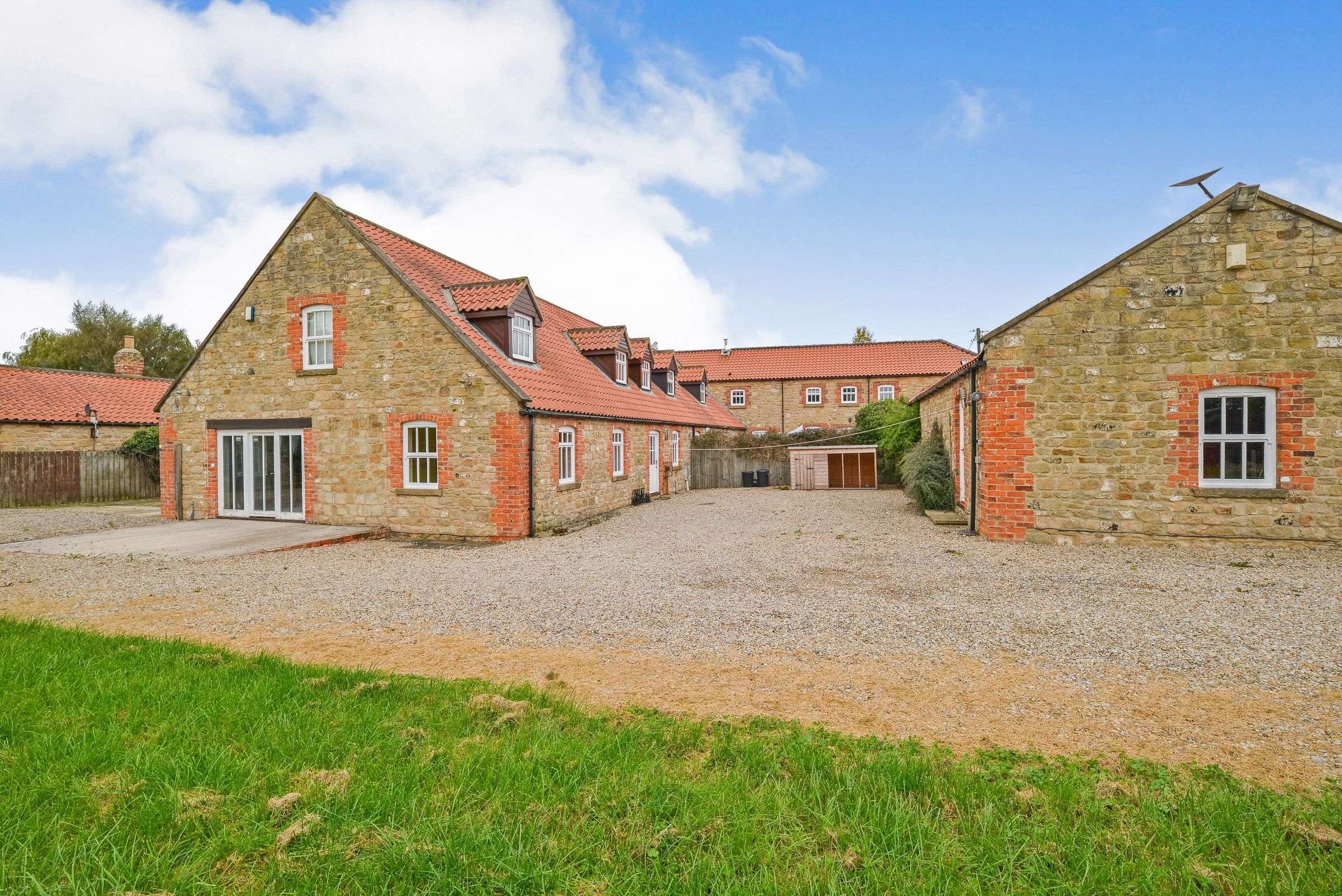 4 bed barn conversion for sale in Coatham Stob, StocktonOnTees TS21
