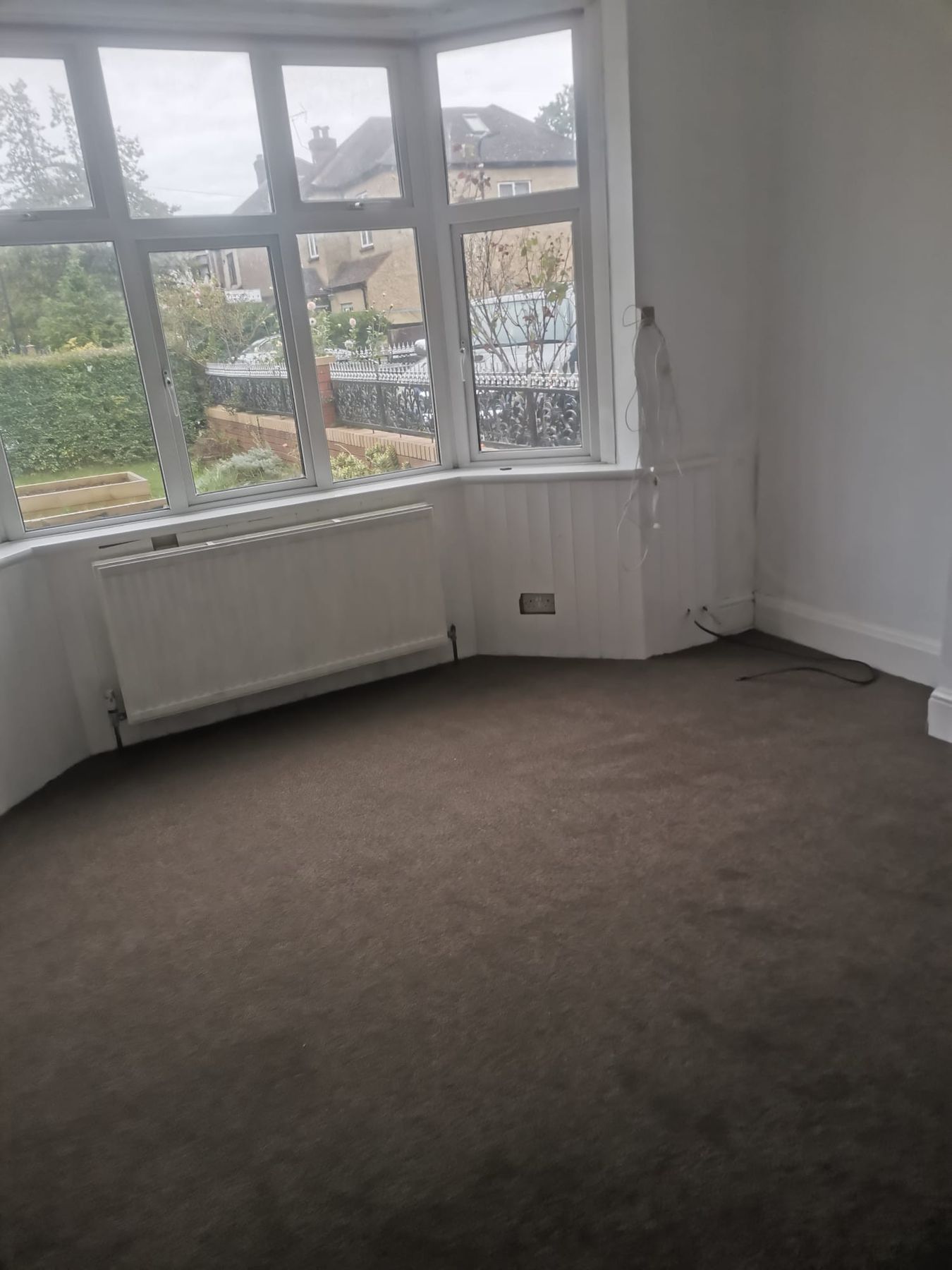 3 bed terraced house to rent in Tentelow Lane, Southall, Greater London