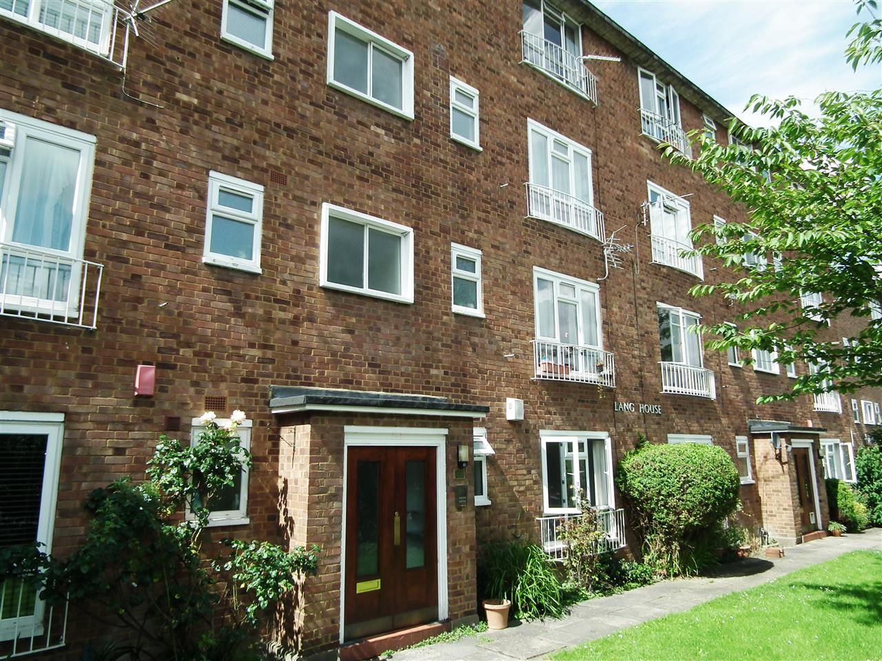 1 bed flat to rent in Lang House, Ward Road, London N19 Zoopla