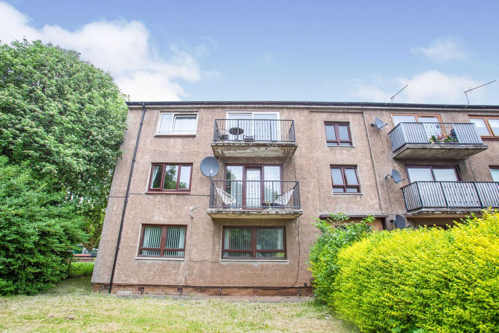 36 Myrekirk Terrace Dundee DD2  