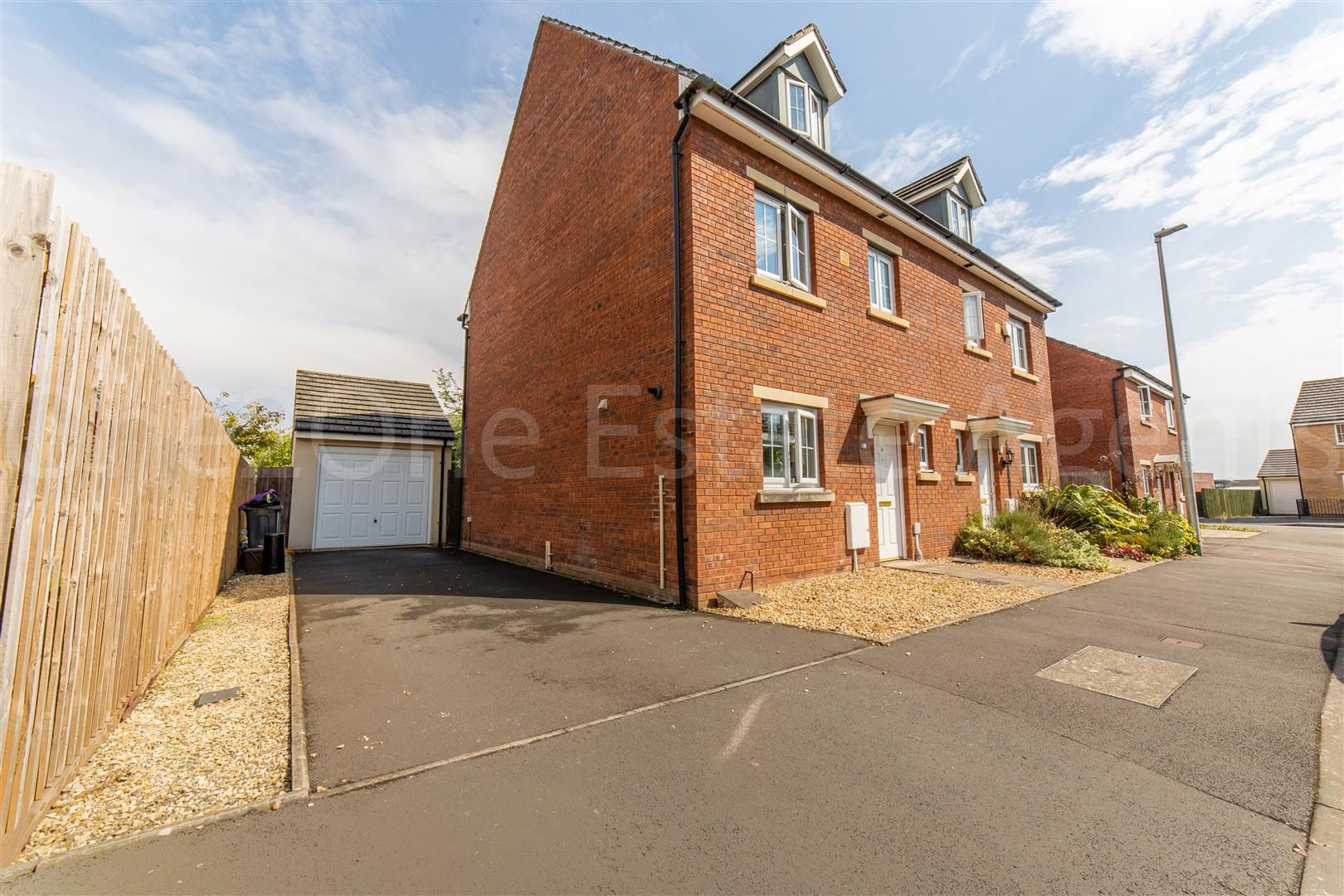 4 bed semidetached house for sale in St. Dunstans Close, Griffithstown