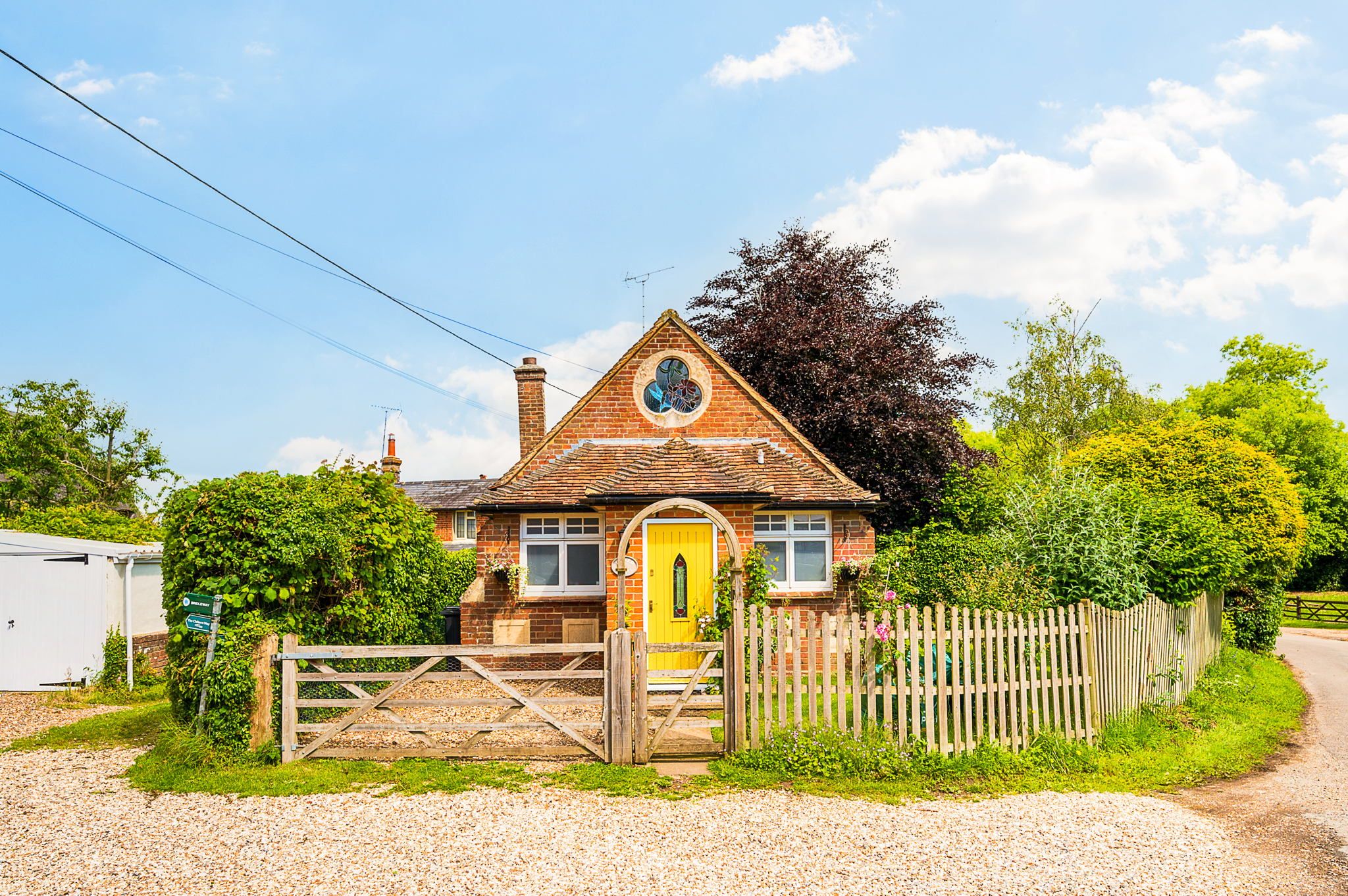 1 bed detached house for sale in Russells Water, HenleyOnThames RG9 Zoopla