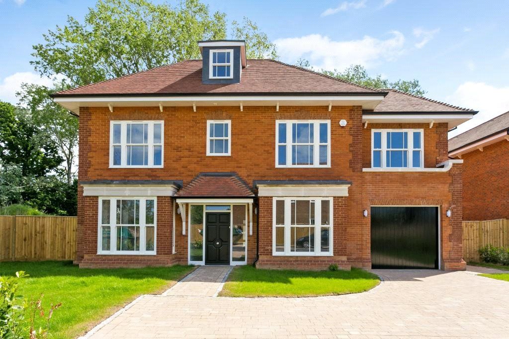 New home, 5 bed detached house for sale in Brickfields Meadow, Chavey