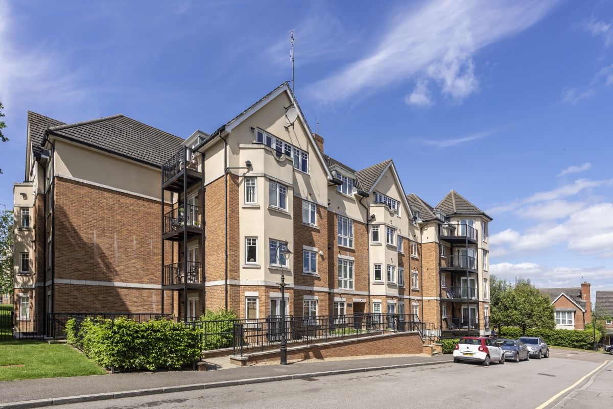 2 bed flat to rent in Brightwen Grove, Stanmore HA7 Zoopla