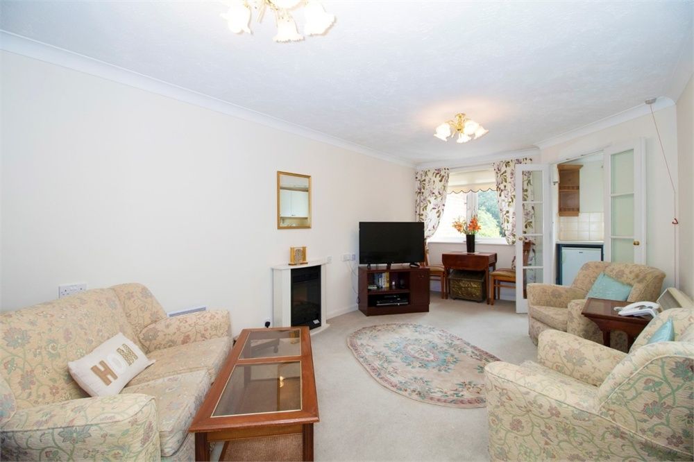 1 bed flat for sale in Epsom Road, Epsom, Surrey KT17 Zoopla