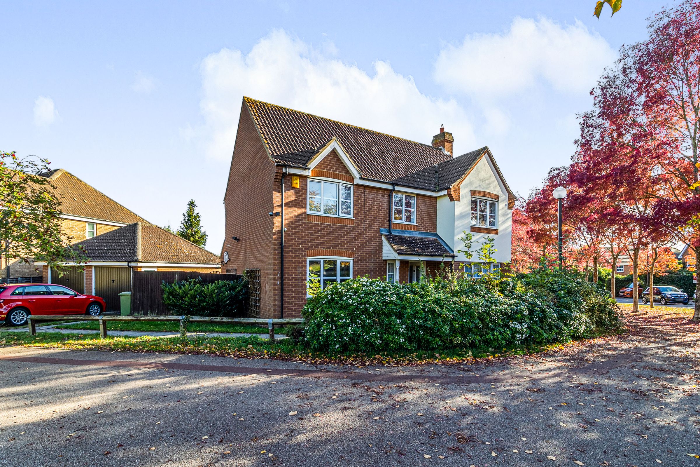 4 bed detached house for sale in Winfold Lane, Tattenhoe, Milton Keynes