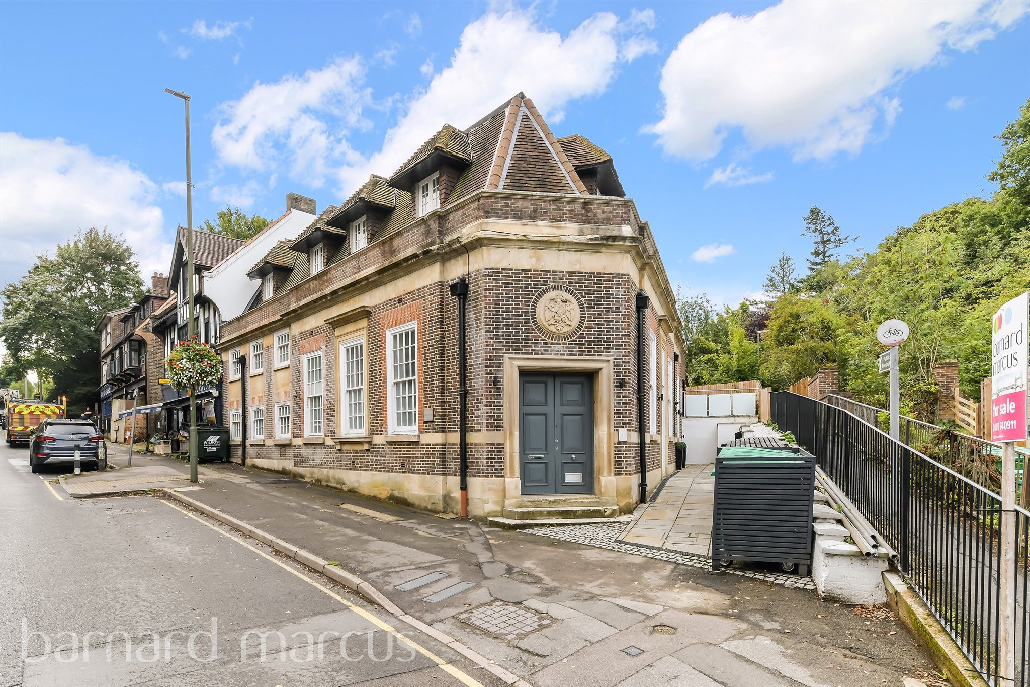 2 bed flat for sale in Station Approach, Tadworth KT20 Zoopla