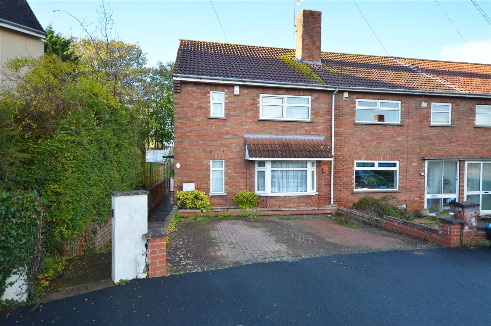 3 bed end terrace house for sale in Belroyal Avenue, Broomhill, Bristol