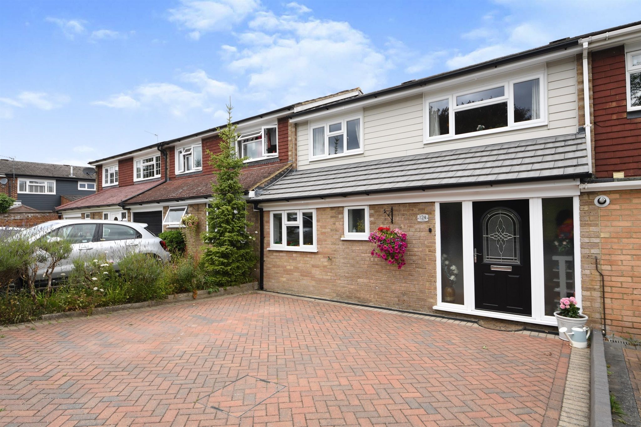 4 bed terraced house for sale in Lampits, Hoddesdon EN11 Zoopla