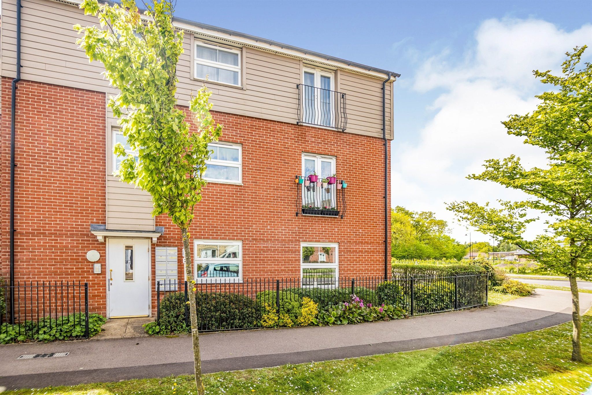 2 bed flat for sale in Sterling Way, Upper Cambourne, Cambridge CB23
