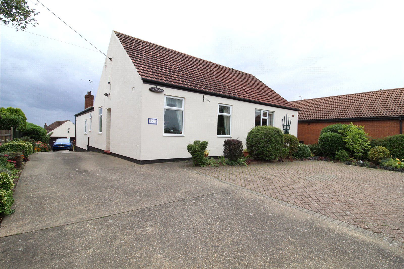 4 bed bungalow for sale in Brigg Road, Messingham, North Lincolnshire
