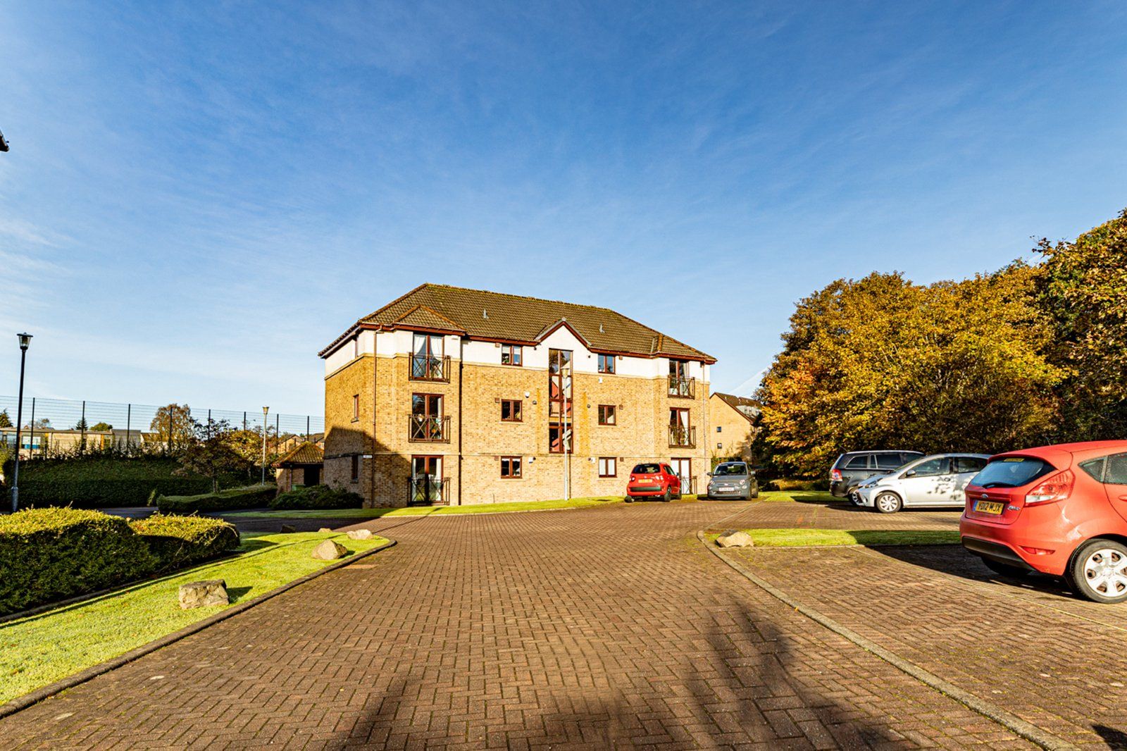 2 bed flat for sale in College Gate, Bearsden, Glasgow, East