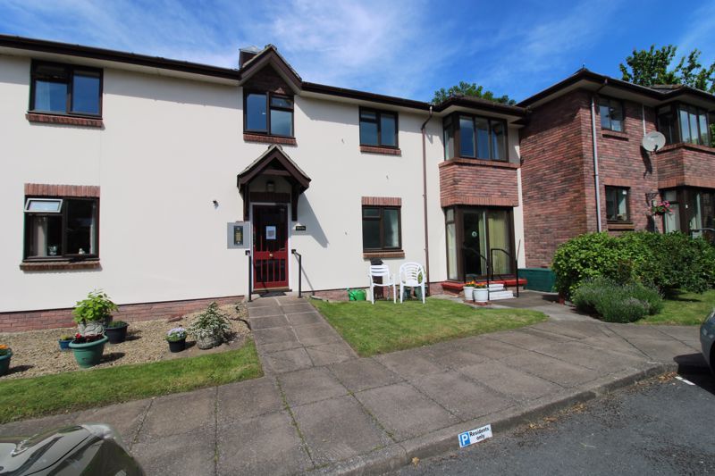 1 bed flat for sale in Priory Gardens, Abergavenny NP7 Zoopla