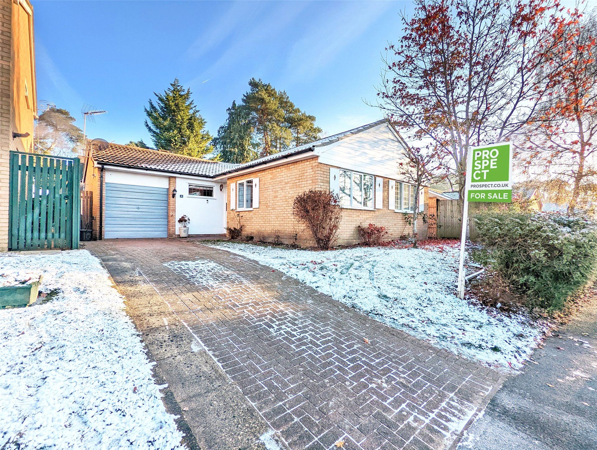 3 bed bungalow for sale in Magdalene Road, Owlsmoor, Sandhurst