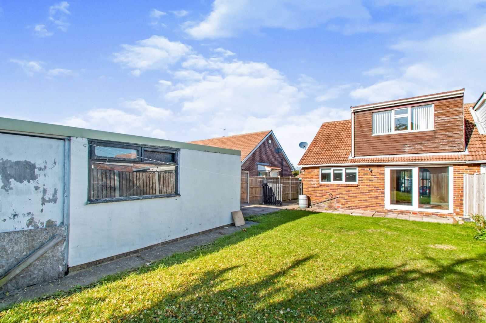 4 bed bungalow for sale in Ashwood Drive, Gildersome, Morley, Leeds