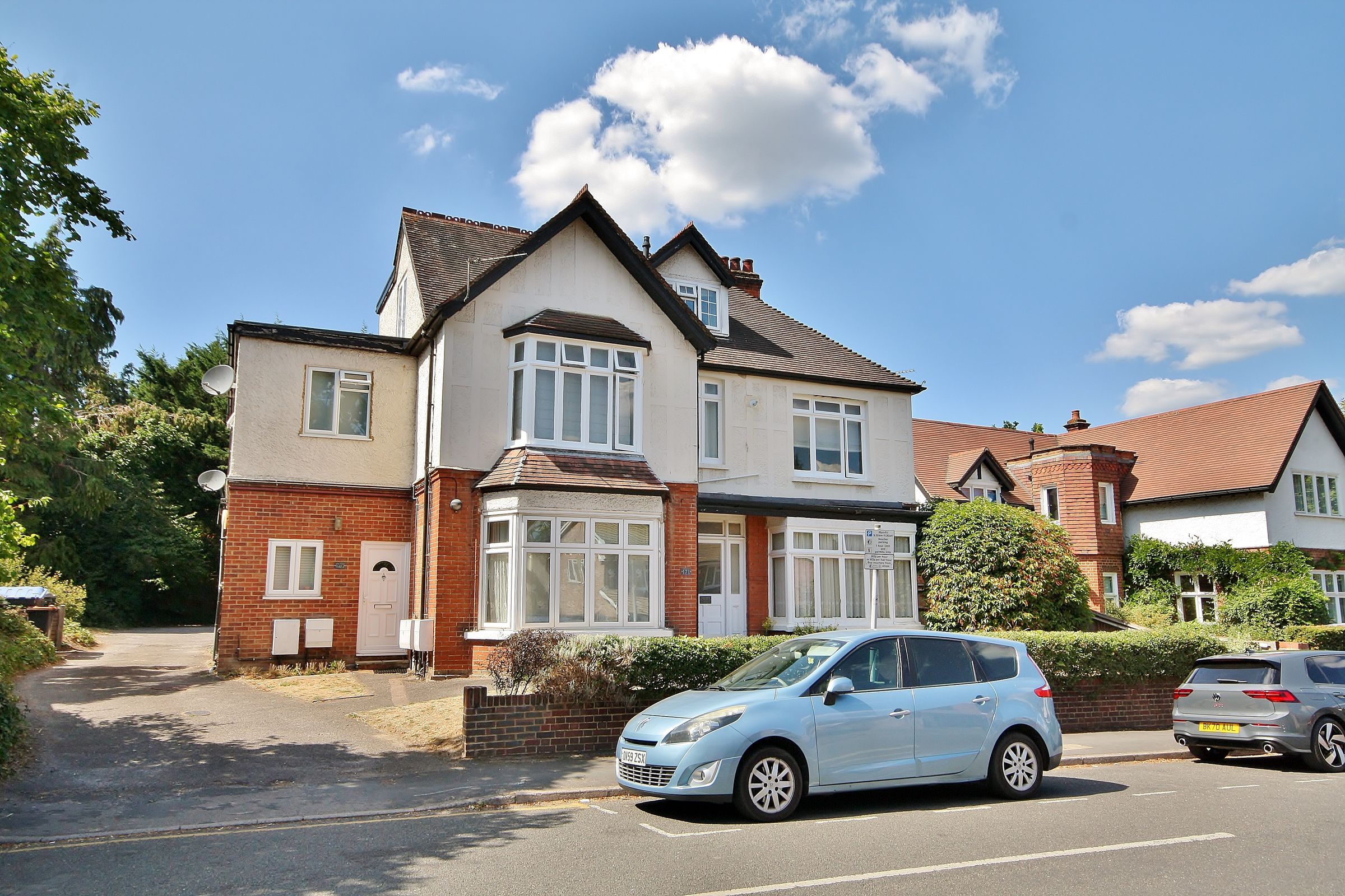 1 bed flat for sale in York Road, Woking GU22 Zoopla