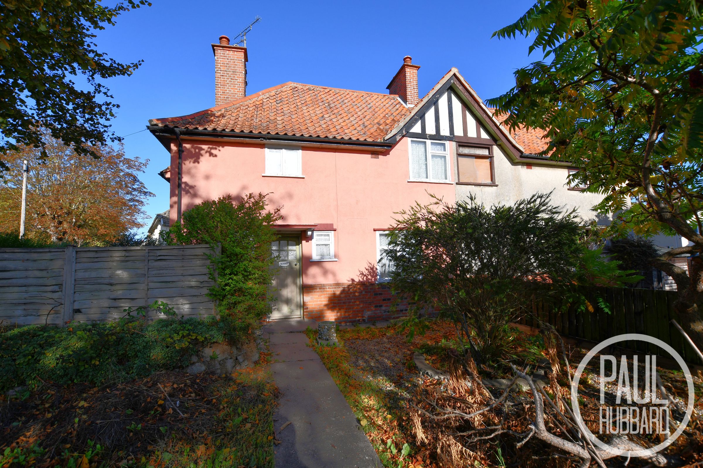 3 bed semidetached house for sale in Minden Road, Lowestoft, Suffolk