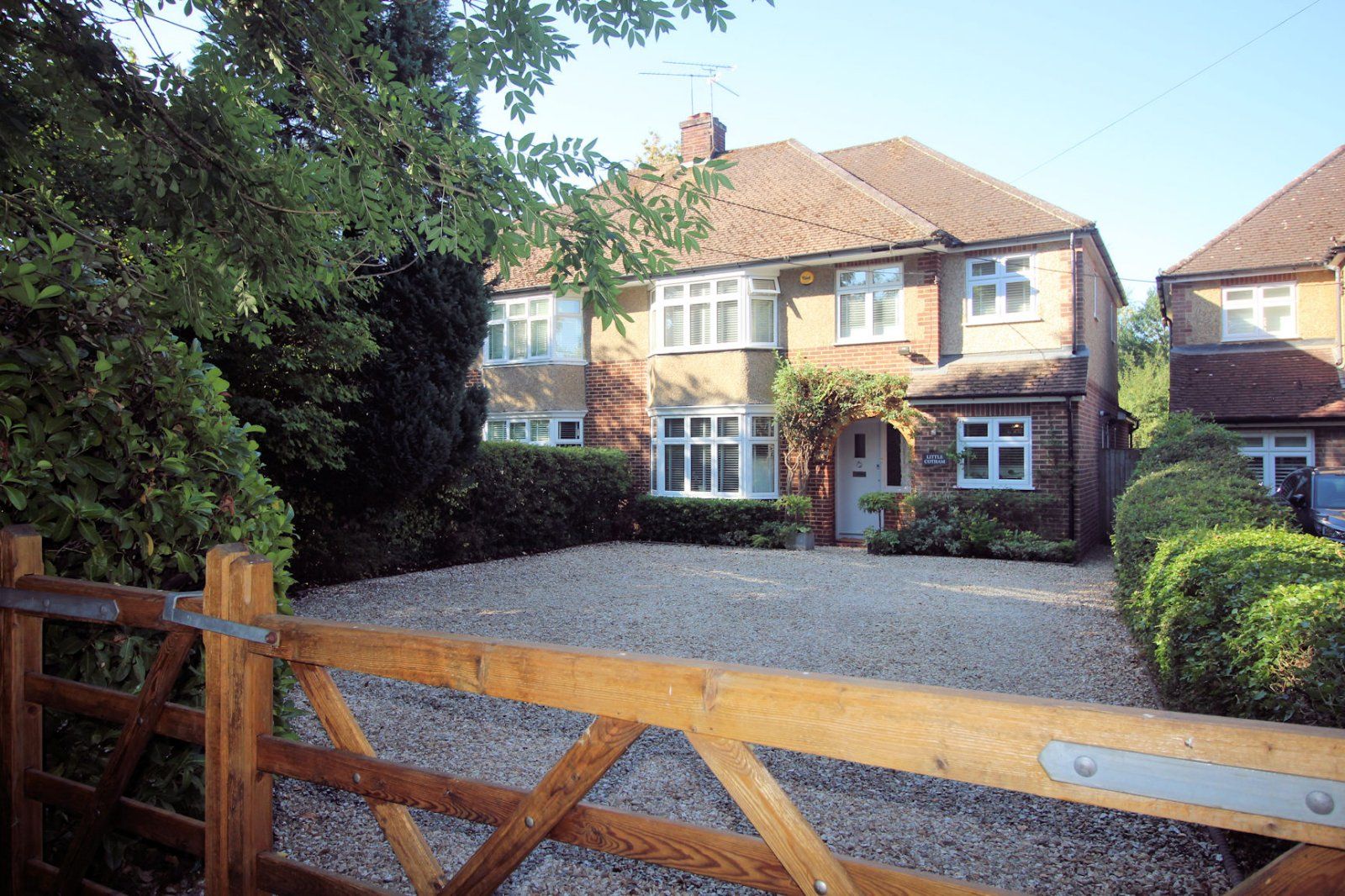 3 bed semidetached house for sale in Kennylands Road, Sonning Common