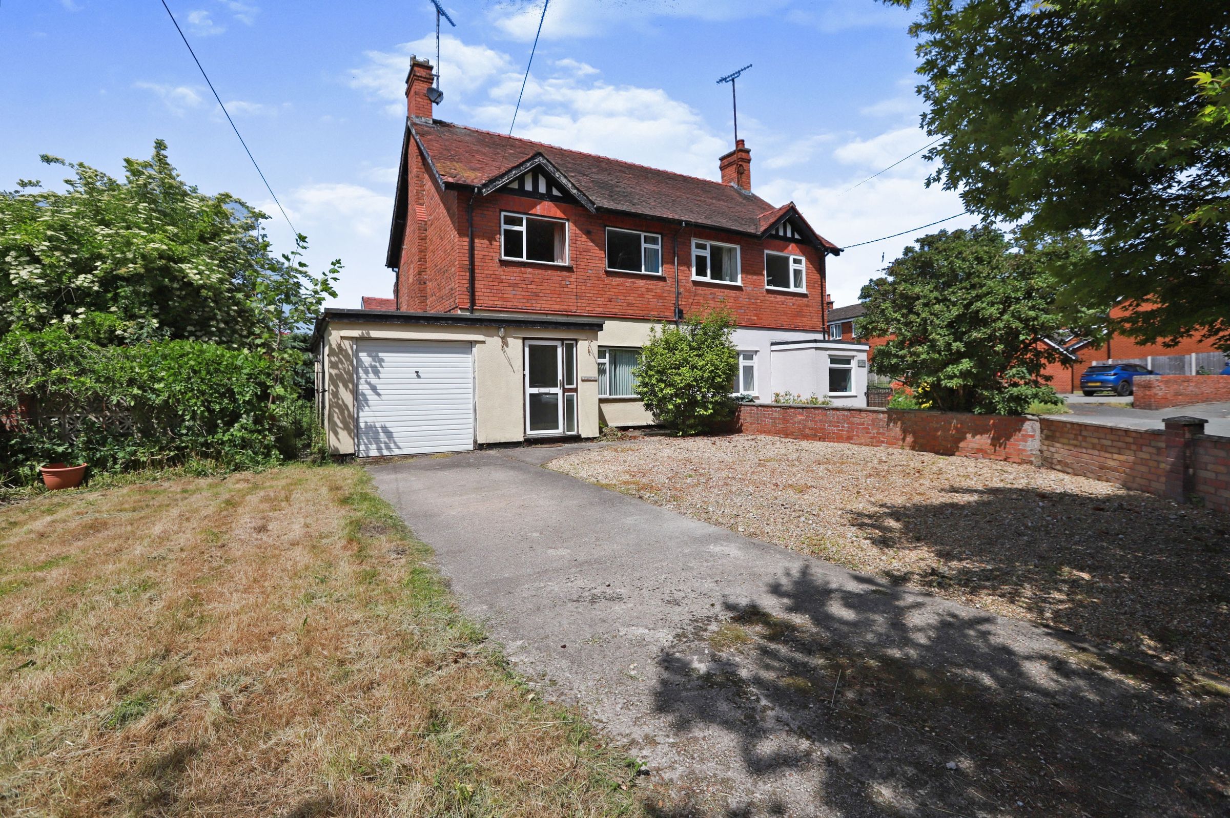 3 bed semidetached house for sale in Chirk Green, Chirk LL14 Zoopla