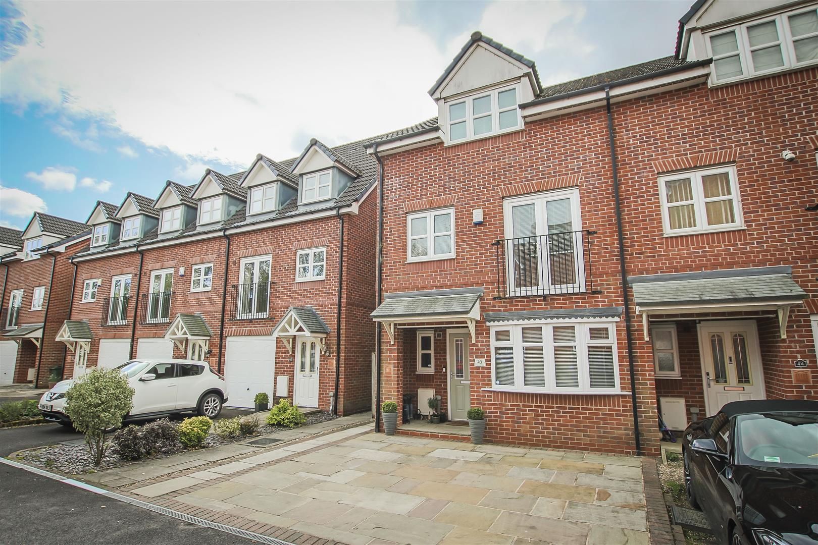 4 bed town house for sale in Duxbury Gardens, Chorley PR7 Zoopla